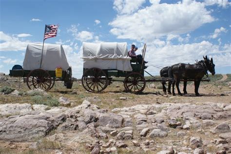  オーレゴン・トレイル開拓における困難と希望：アメリカの開拓時代を象徴する壮大な旅